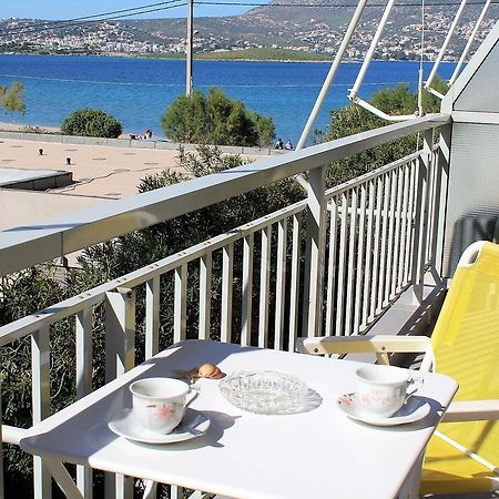 Pórto Ráfti Apartment Sea View In Front Of The Beach Of Agia Marina מראה חיצוני תמונה