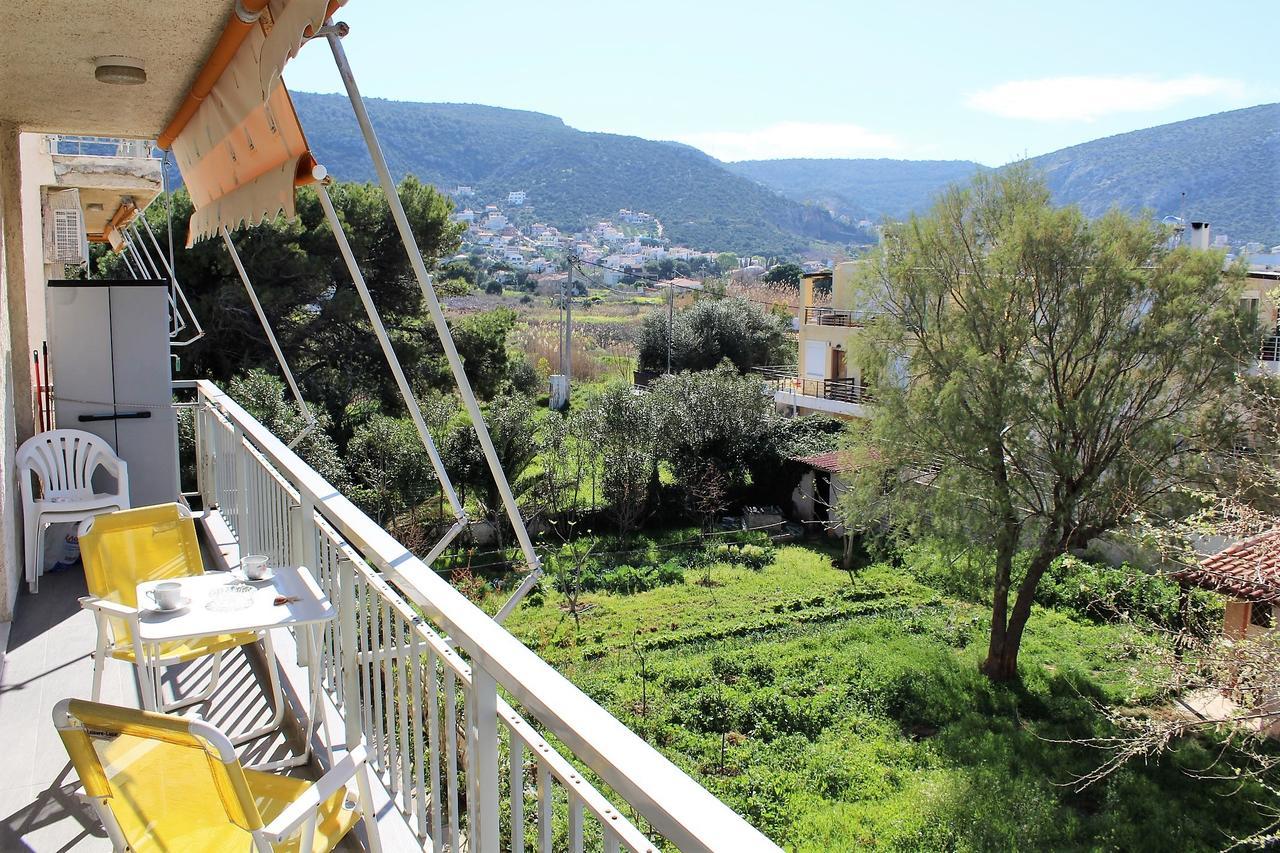 Pórto Ráfti Apartment Sea View In Front Of The Beach Of Agia Marina מראה חיצוני תמונה