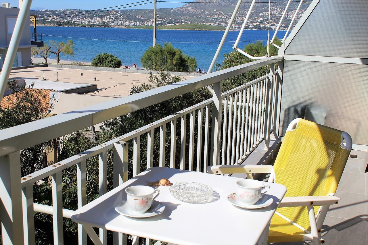 Pórto Ráfti Apartment Sea View In Front Of The Beach Of Agia Marina מראה חיצוני תמונה