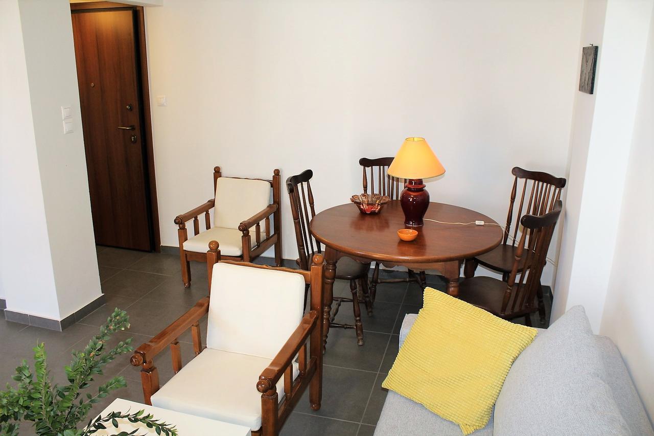 Pórto Ráfti Apartment Sea View In Front Of The Beach Of Agia Marina מראה חיצוני תמונה