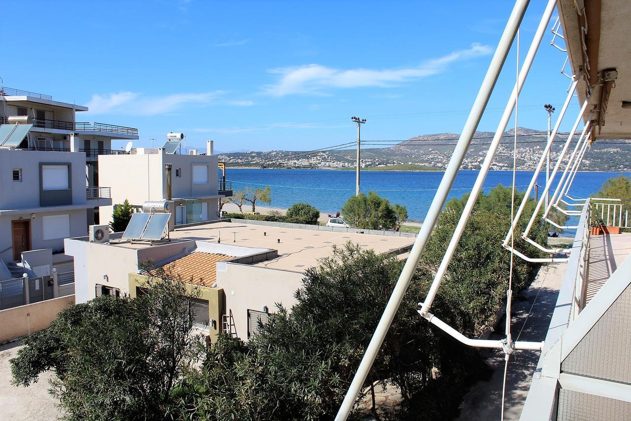 Pórto Ráfti Apartment Sea View In Front Of The Beach Of Agia Marina מראה חיצוני תמונה